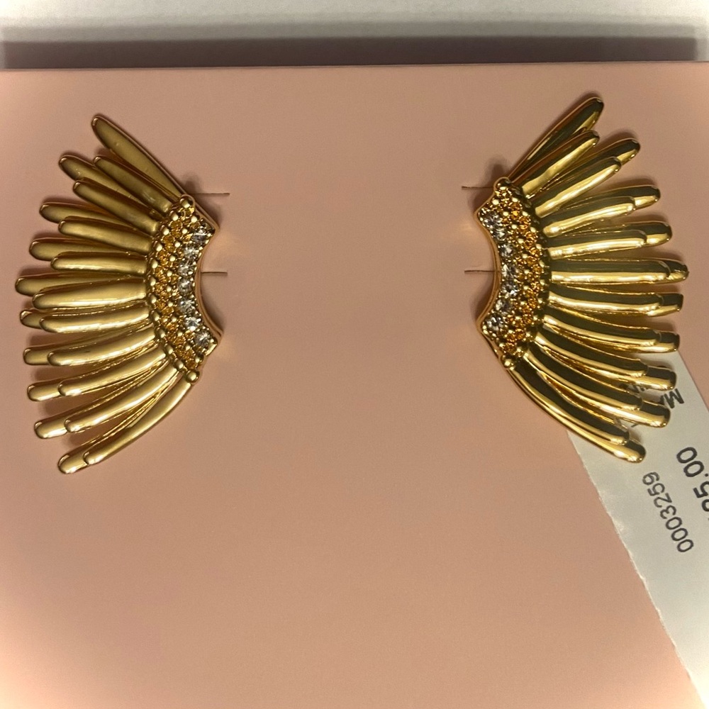 NWT Mignonne Gavigan Mini Madeline Hardware earrings in Gold. Rare!